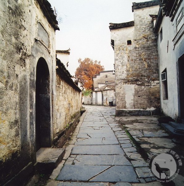 alley