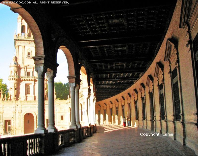 Spain_Square_gallery